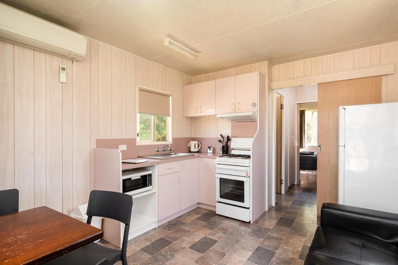 Gundagai Cabins & Tourist Park Exterior photo
