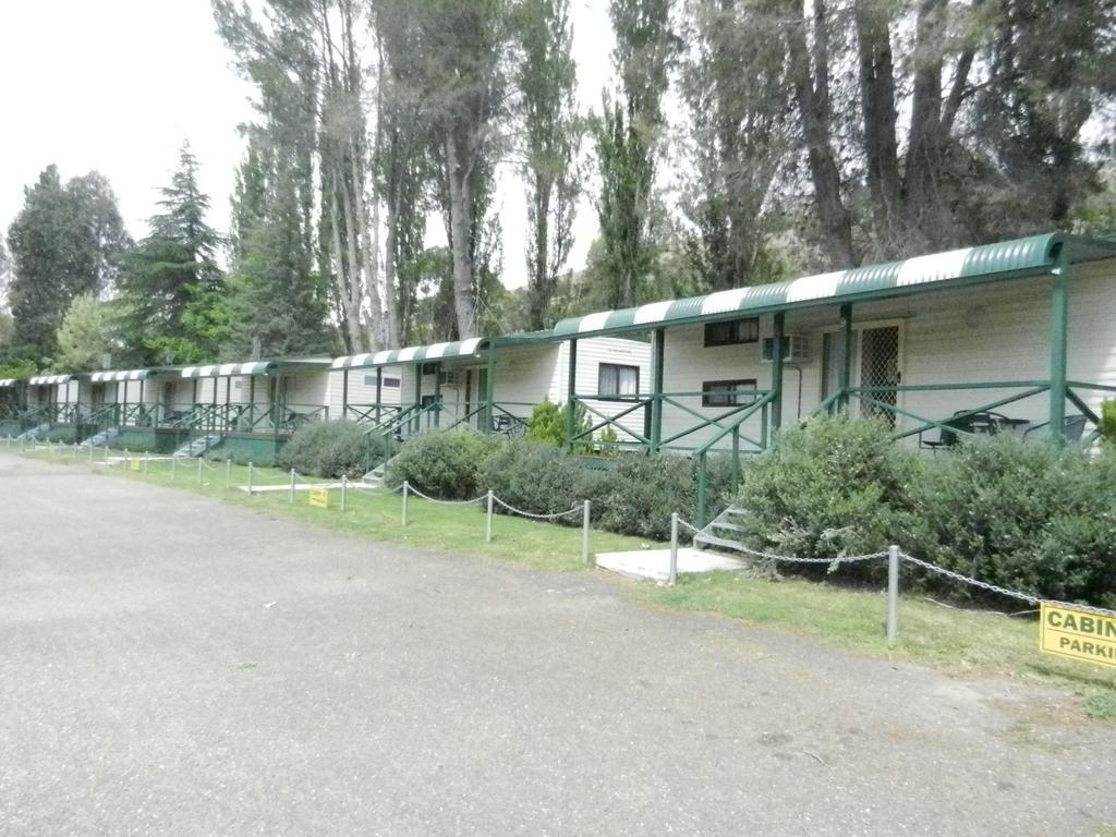 Gundagai Cabins & Tourist Park Exterior photo