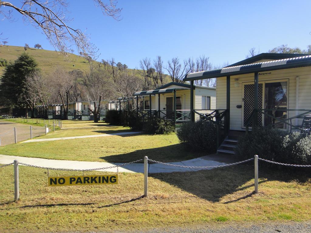 Gundagai Cabins & Tourist Park Exterior photo
